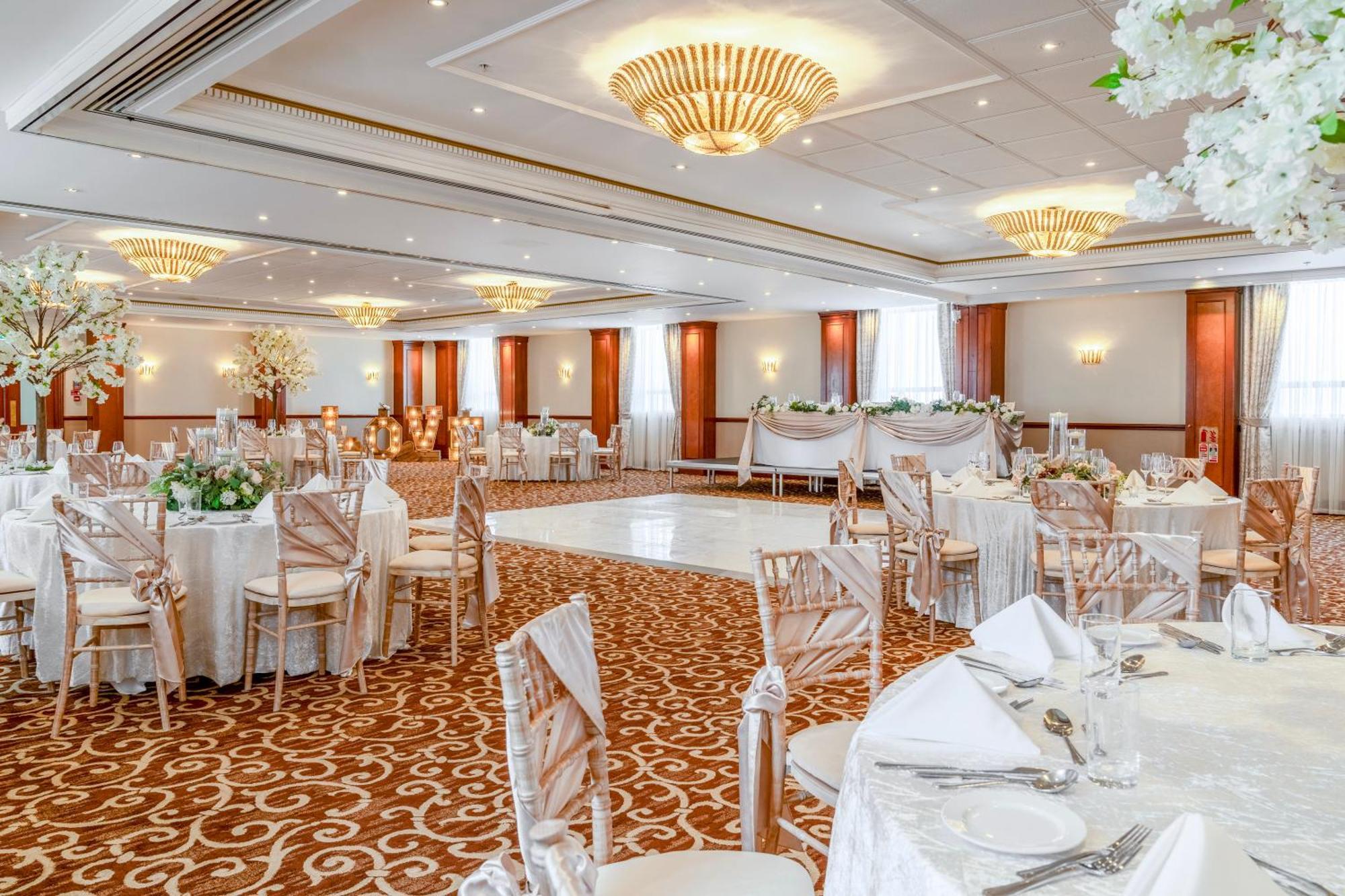 Grand Hotel Μπλάκπουλ Εξωτερικό φωτογραφία