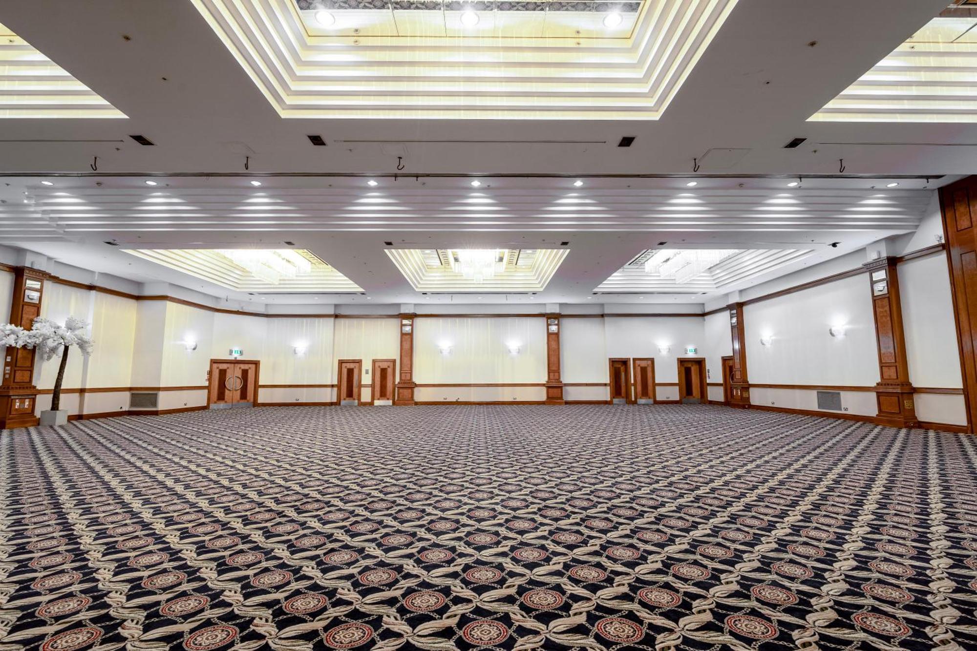 Grand Hotel Μπλάκπουλ Εξωτερικό φωτογραφία